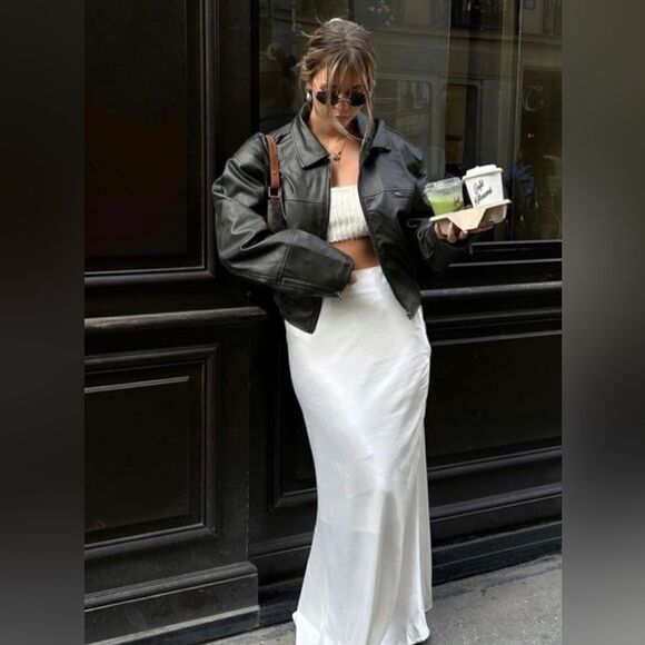 White linen maxi skirt - Picture 2 of 10